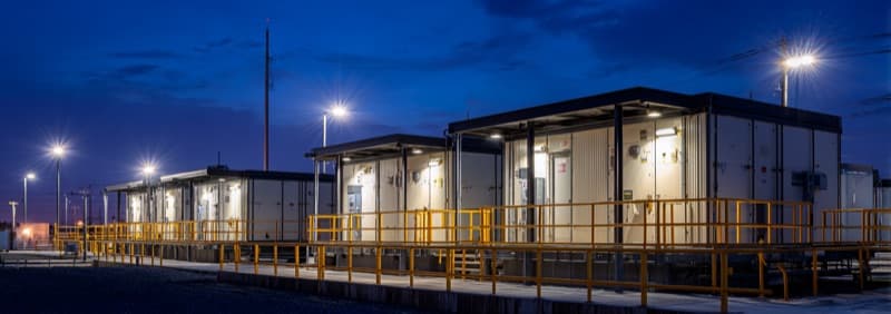 BettyJet generator refueling at a data center
